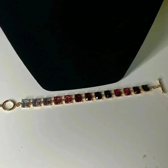 Emerald Cut Tennis Bracelet New - Picture 2 of 3